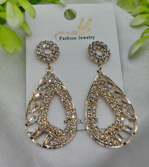 Imported Sparkling Teardrop Crystal Earrings – Elegant Statement Jewelry