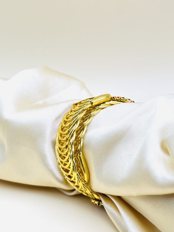 Oval Crystal Adjustable Bracelet – Elegant & Versatile