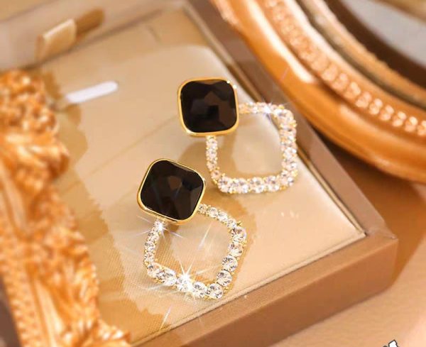 Zircon Korean Black Shiny Earing Resin Rhombus