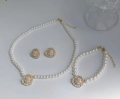 Elegant Flower Design Pearl Stone Set / Necklace/ Earrings /braclet